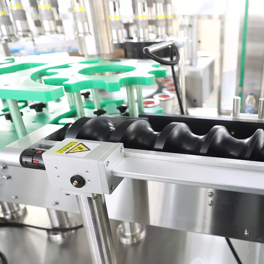 Máquina etiquetadora de pegamento de fusión en caliente automática rotativa OPP de alta velocidad Máquina etiquetadora de botellas redondas alimentadas por rollo
