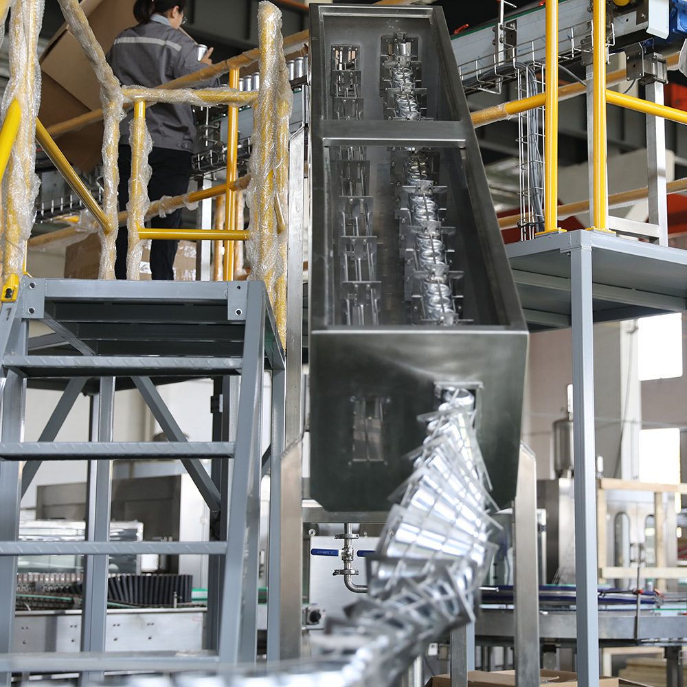 Máquina para fabricar latas de aluminio CSD Bebida Jugo Leche Agua Línea de producción